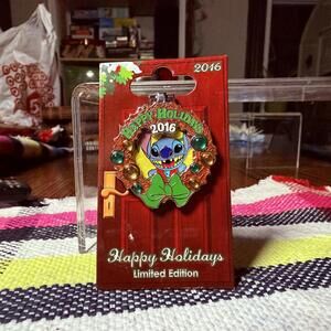 Disney WDW 2016 Polynesian Wreath Stitch LE1200 Pin PP119188 NOS